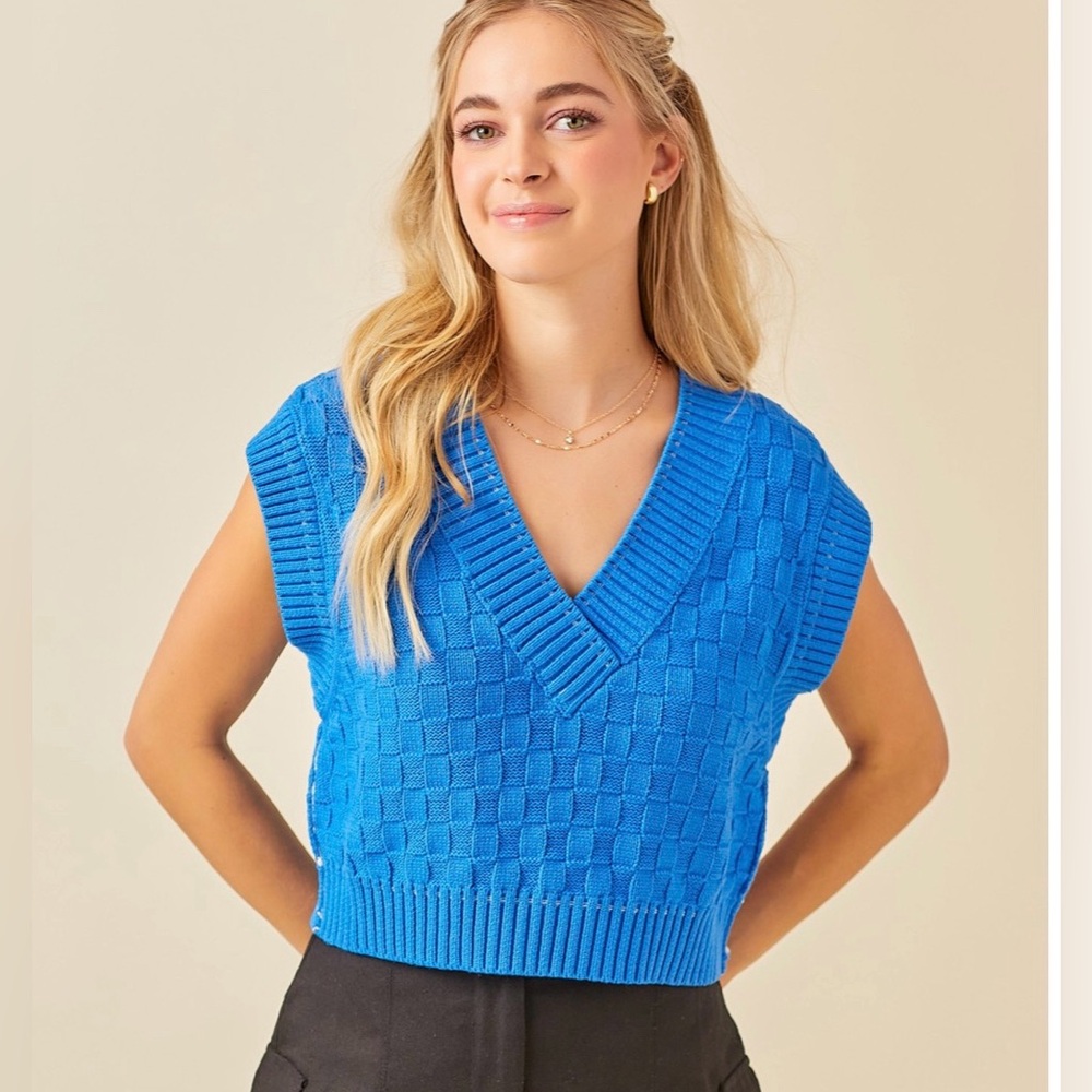 I JUST HAVE TO HAVE IT- Blue Semi Cropped V-Neck Sweater Vest- Medium